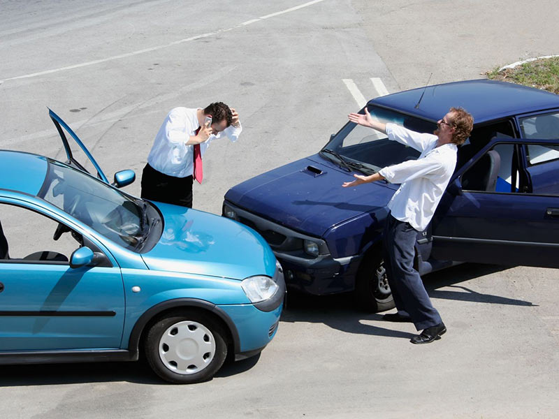 Quy định sử dụng bảo hiểm vật chất ô tô là gì