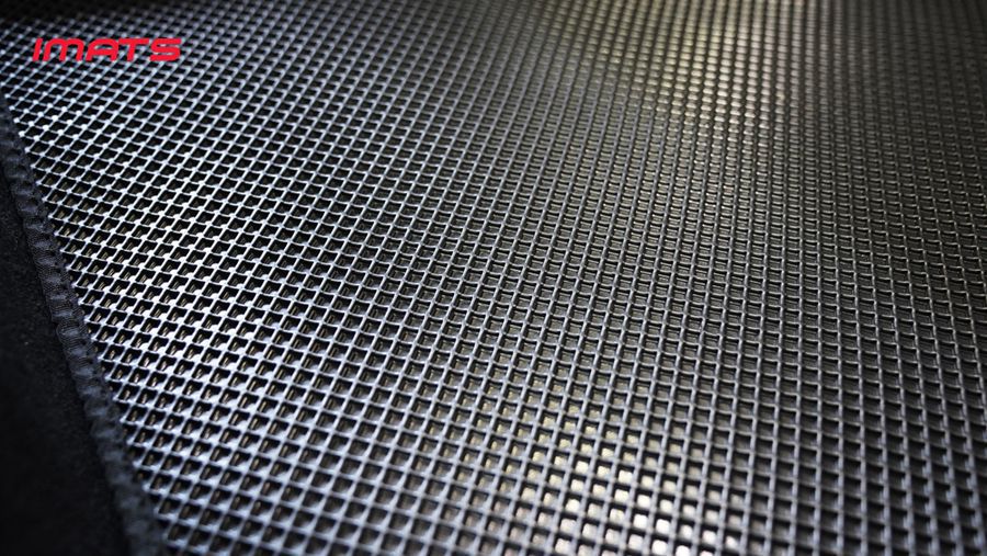 Thảm lót sàn xe hơi IMATS được sản xuất từ vật liệu PVC nguyên sinh