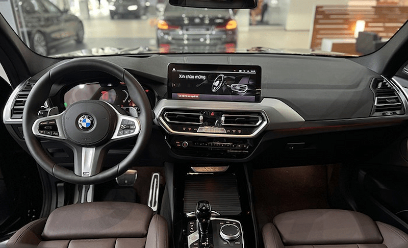 Bước vào không gian nội thất BMW X3 2023 là cả một vùng trời khác biệt so với bản tiền nhiệm