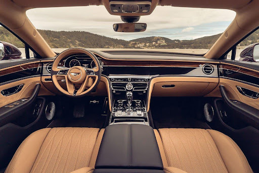 Nội thất bên trong ô tô Bentley Flying Spur 2021 mang đến cảm giác sang trọng