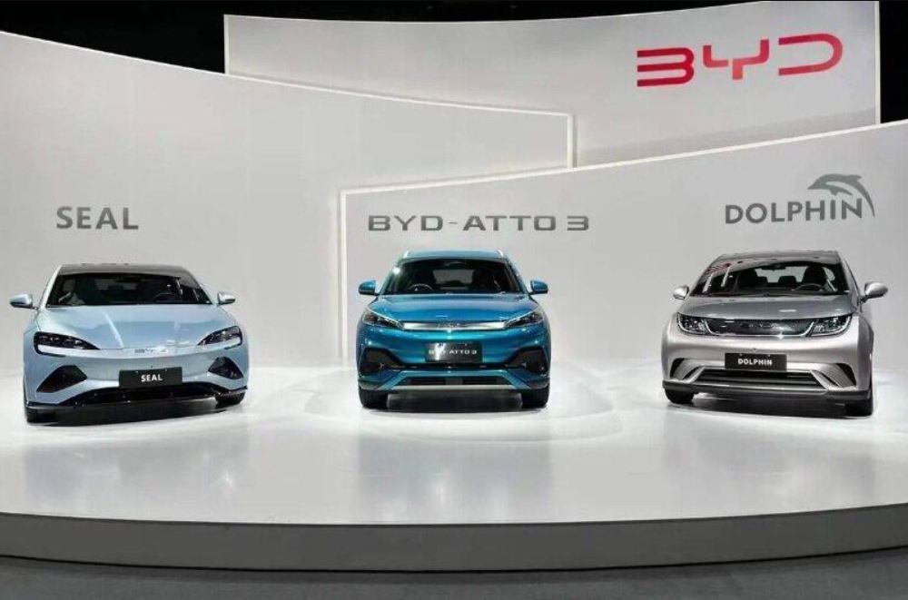 BYD là công ty sản xuất xe ô tô trực thuộc tập đoàn cùng tên, có trụ sở đặt tại Thiểm Tây, Trung Quốc
