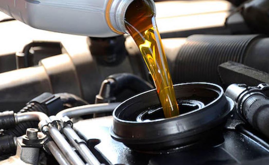 Thay dầu đúng thời điểm giúp cho hộp số ô tô được vận hành trơn tru