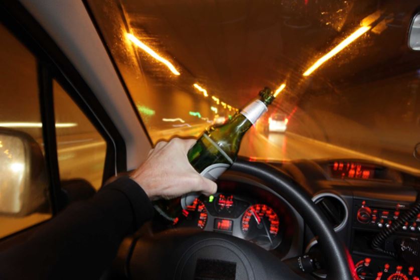 Cảnh giác với các tay lái có dấu hiệu say rượu và mệt mỏi