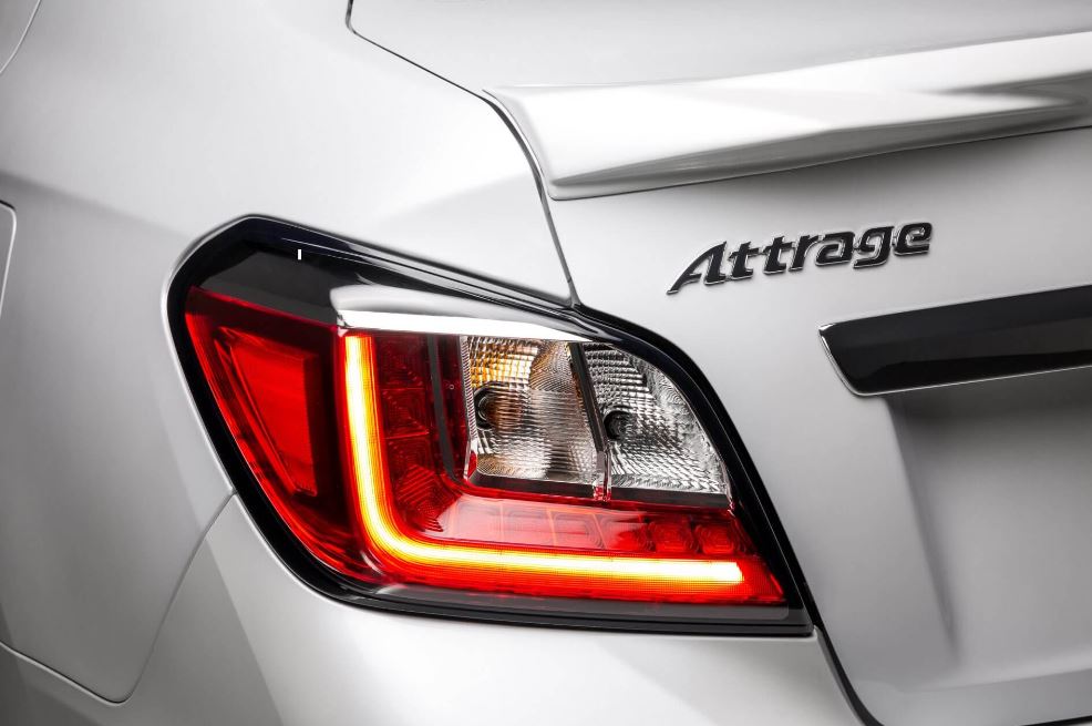 Cụm đèn hậu với các họa tiết đèn LED mang thiết kế mới, phân tầng rõ rệt, đầy tính hiện đại và tạo ấn tượng mạnh cho mẫu xe Mitsubishi Attrage 2020
