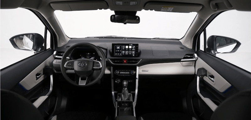Khoang nội thất của Toyota Veloz Cross 2023 được nhà sản xuất thiết kế giống Avanza Premio nhưng chất liệu cao cấp hơn