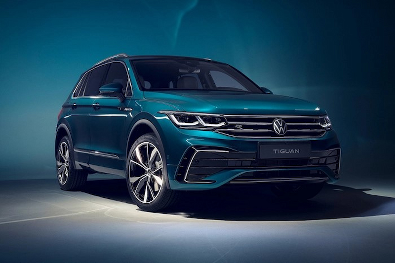 Đầu xe của Volkswagen Tiguan 2021 gây nổi bật với khách hàng thông qua bộ lưới tản nhiệt