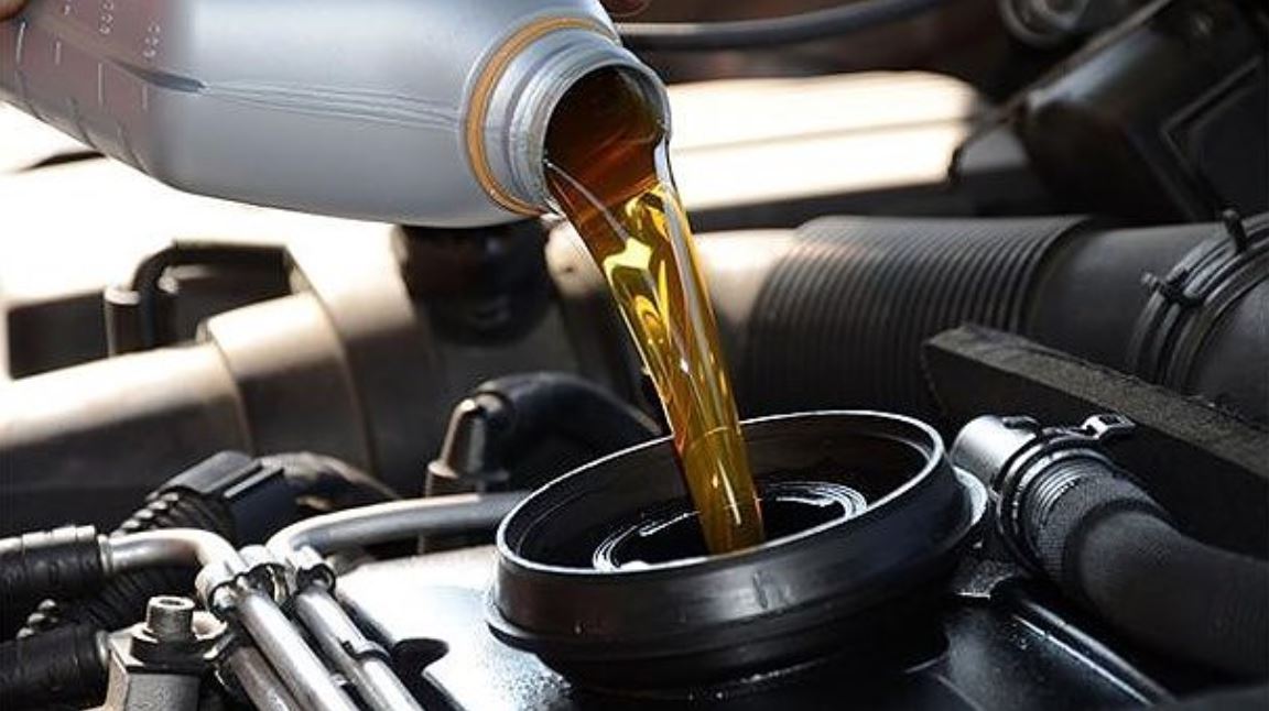 Nếu dầu nhớt của xe bị tiêu hao quá nhiều sẽ gây ảnh hưởng nghiêm trọng đến độ bền động cơ và khả năng vận hành của xe