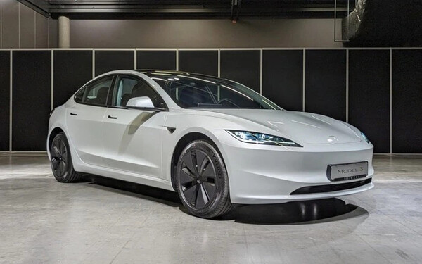 Xe điện Tesla Model 3 bảo vệ môi trường tối ưu