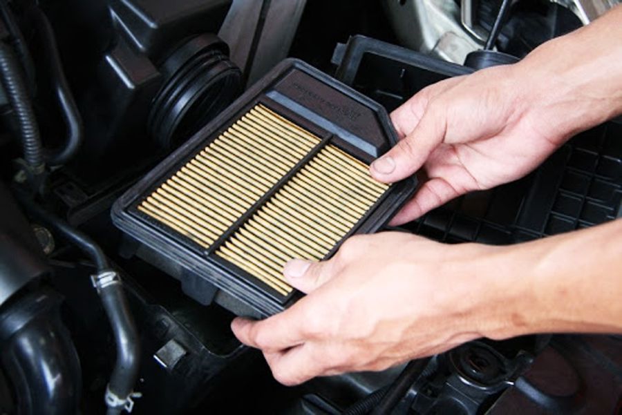 Chủ xe phải thường xuyên làm sạch bộ lọc không khí để tiết kiệm 14% xăng