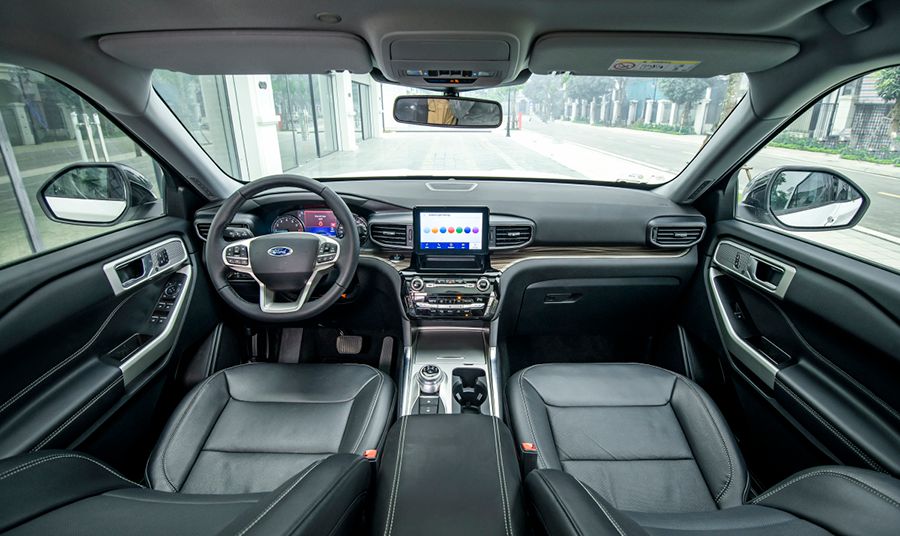 Ford Explorer 2022 có nội thất tiện nghi và mới mẻ