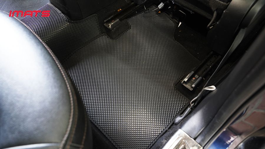 Thảm lót sàn ô tô IMATS thiết kế thông minh