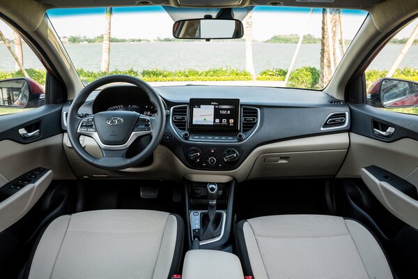 Hyundai Accent 2021 sở hữu lối thiết kế nội thất tiện nghi 